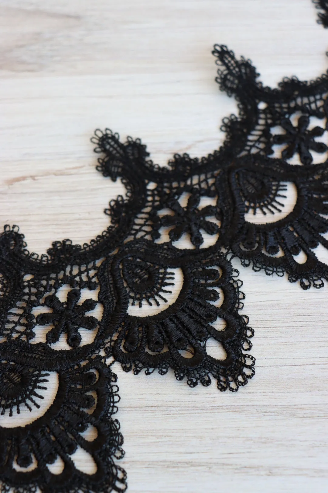 Black 5" Wide Venice Lace