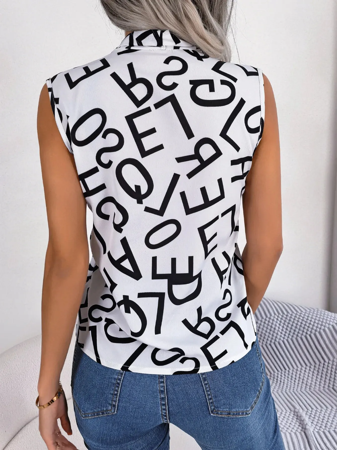 Casual Letter Print V Neck Sleeveless Chiffon Blouse