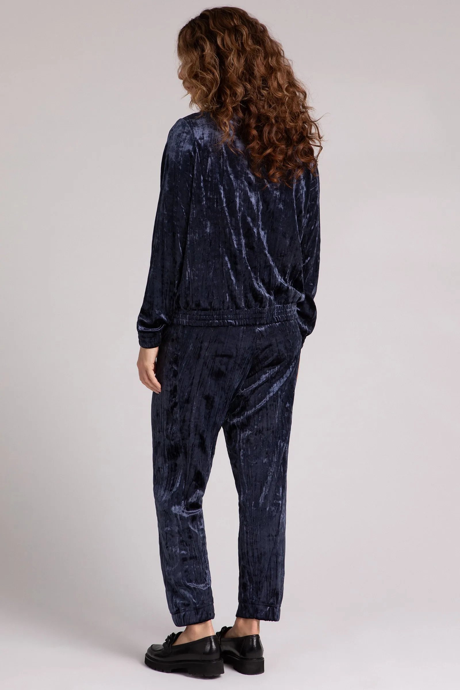 Crinkle Velvet Zip Front Warm Up | Navy