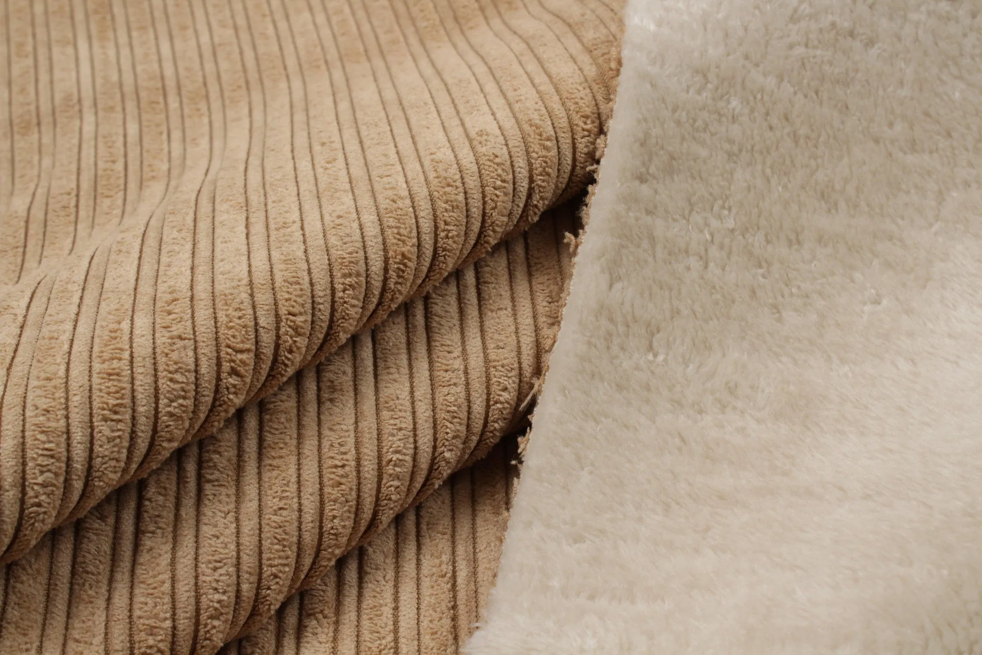 Double Face Fur/Corduroy - Extra Soft - Beige (1 Meter Remnant)