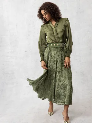 Certainly! Here’s an optimized product title with modifiers for an e-commerce listing:

**Vintage-Inspired Floral Midi Skirt by Emily Lovelock - Carol**