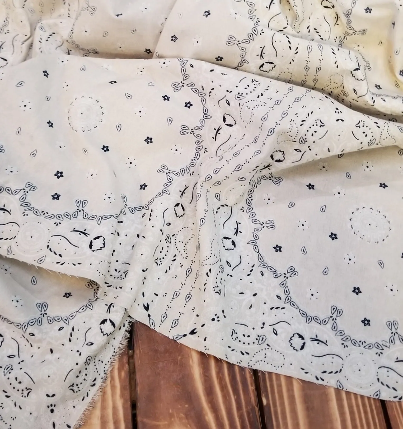 End of Bolt: 1-1/4th yards of Cotton Linen Deadstock Bandana Cream Beige and Navy Woven- Remnant