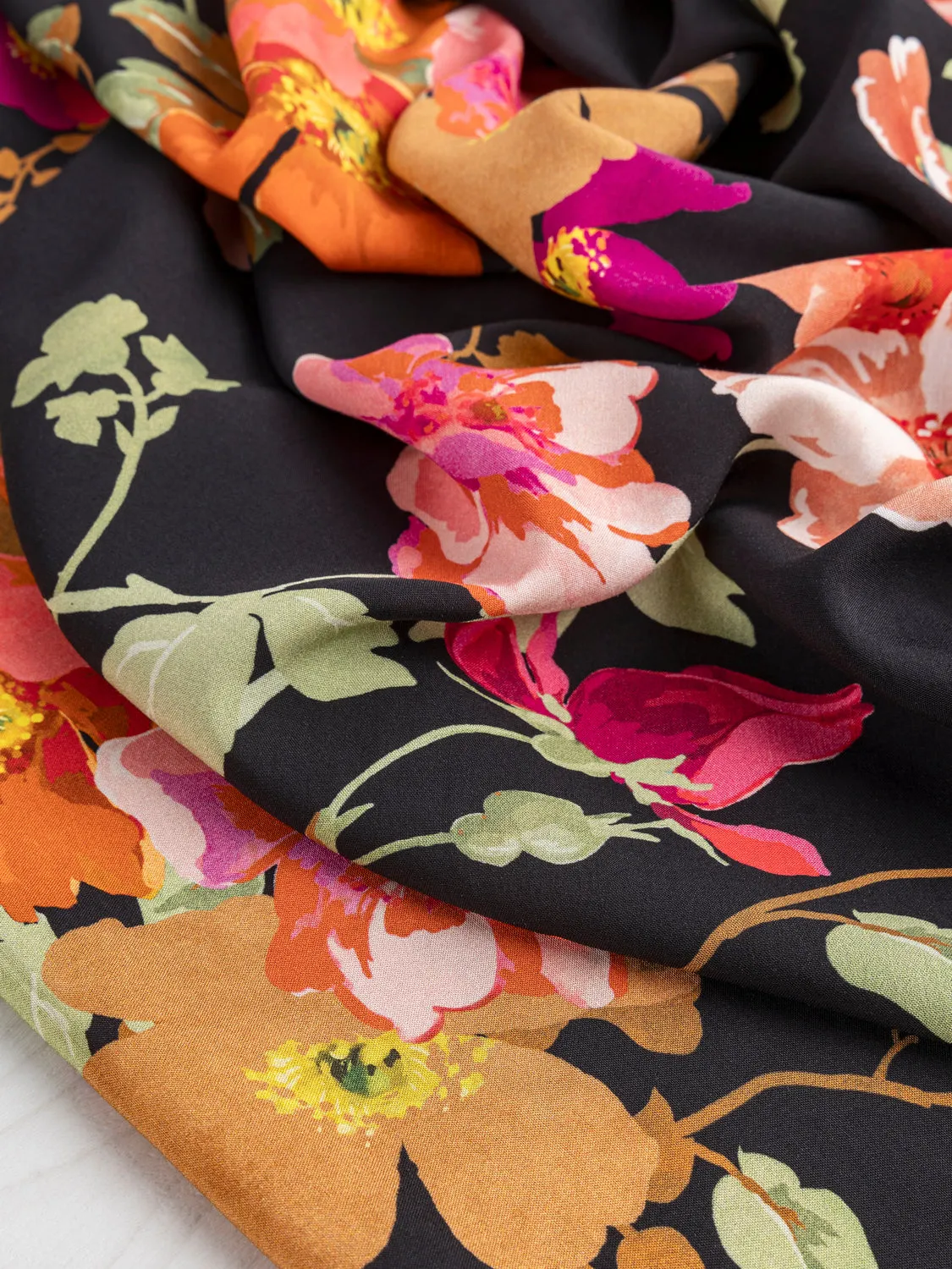 Large Poppy Floral Print Viscose Challis - Black   Red   Orange - Swatch