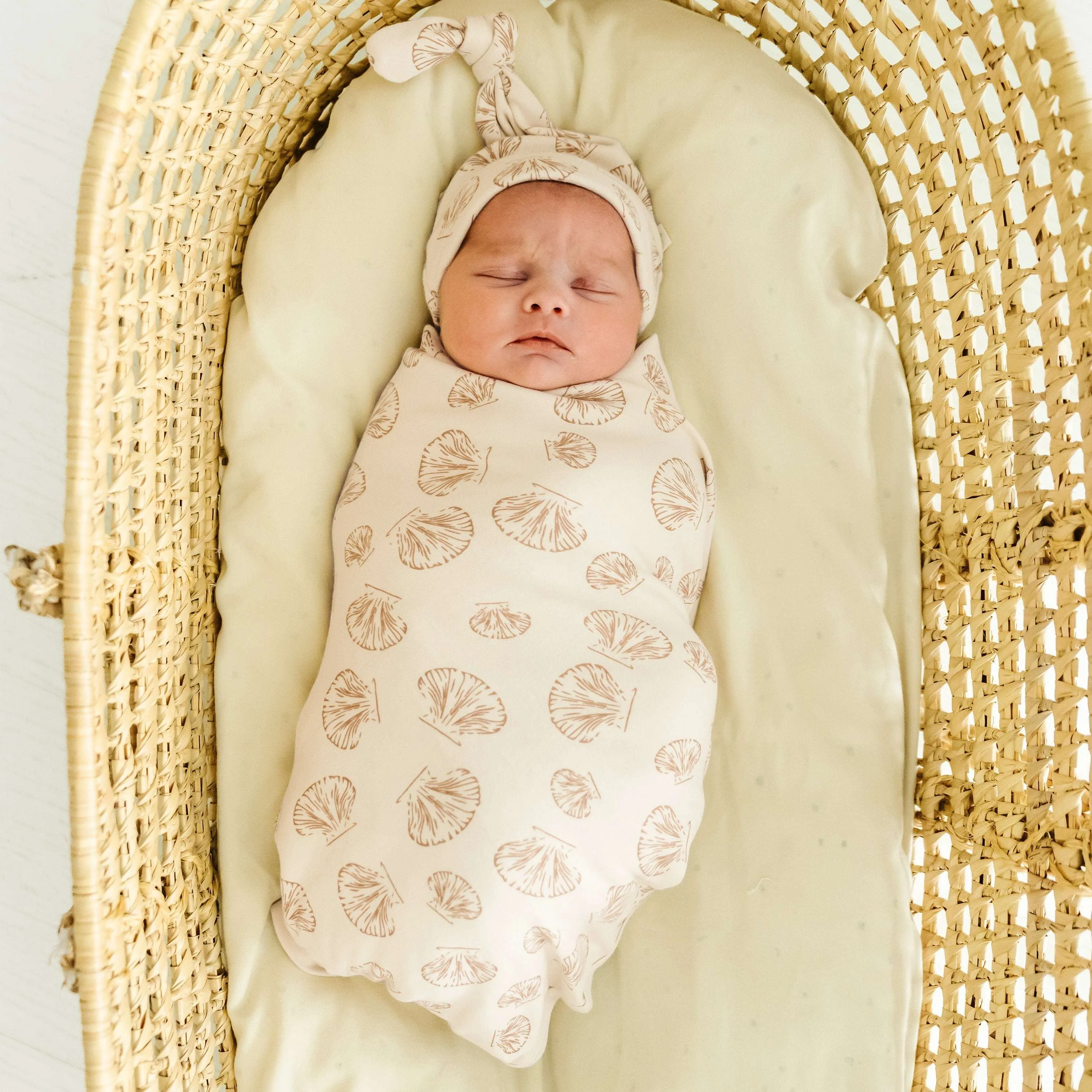 Organic Baby Swaddle Blanket & Hat | Seashells